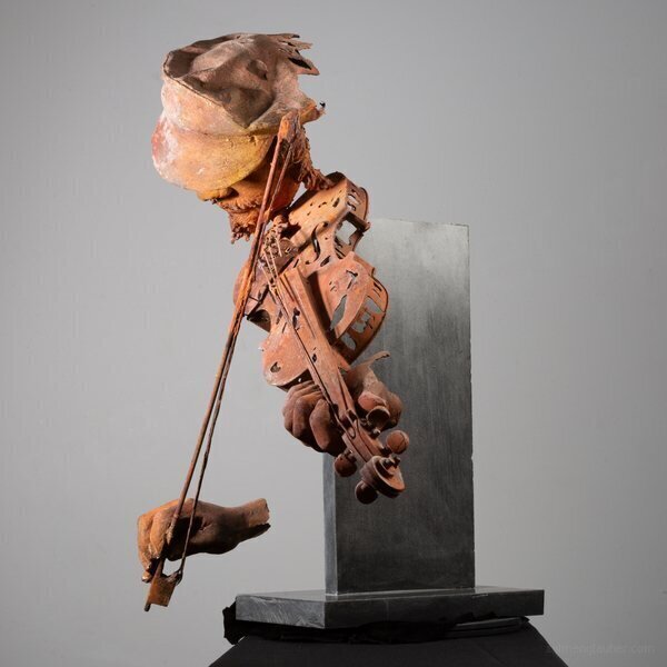 Fiddler of Kiev detail 2